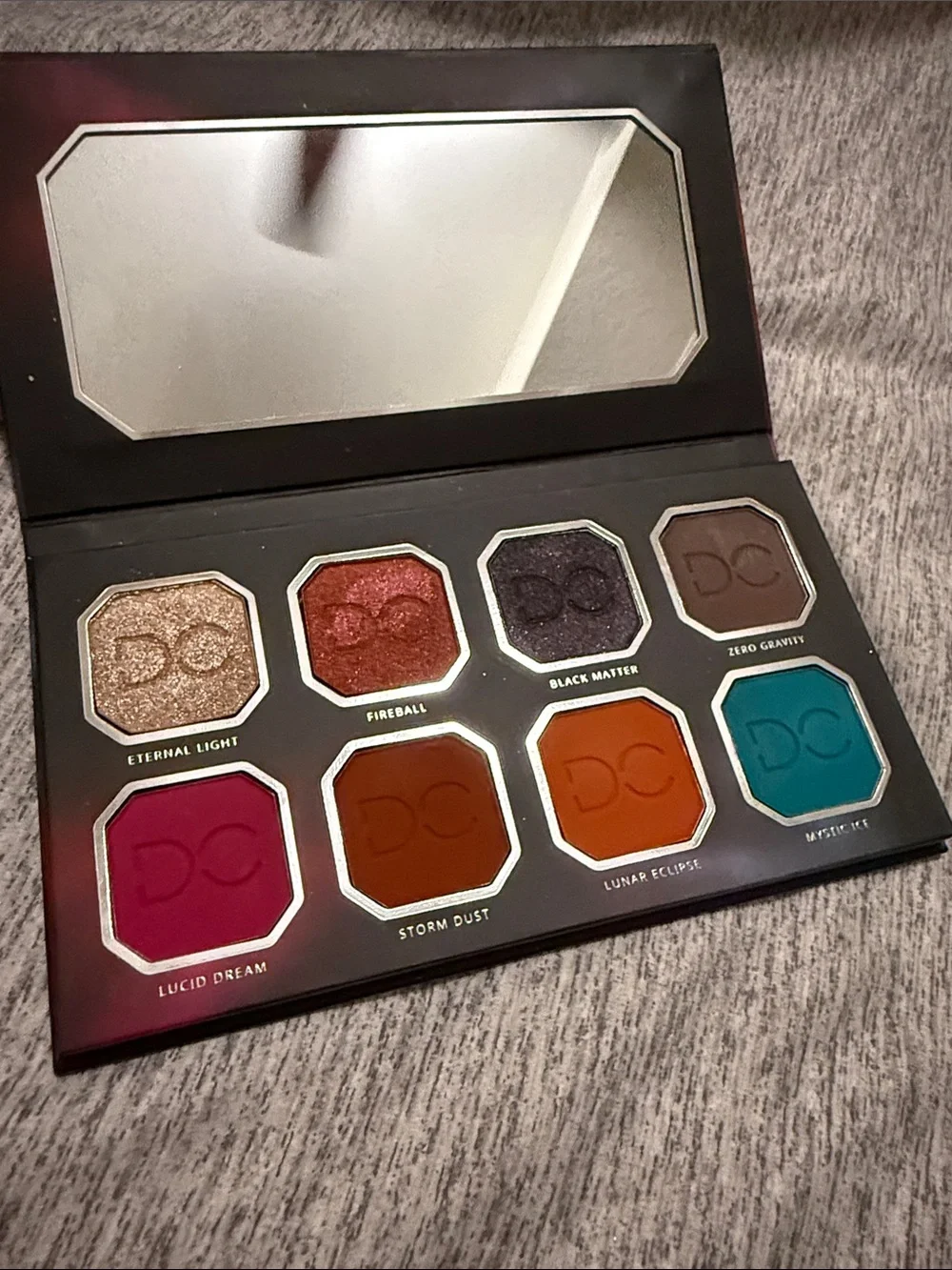 DC Vibrant 8-Color Eyeshadow Palette — Teal, Orange, Pink, Brown Shades